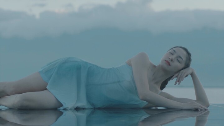 [Tang Shiyi] กระจกบนท้องฟ้าของทางเดินคู่ของต้าหลี่เต้นรำอย่างสวยงาม ตัวเองและเงา อันไหนจริงหรือเท็จ?