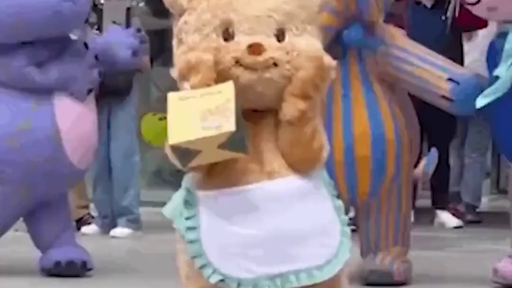 Pandangan bernada jahat vs pujian tulus: Perasaan sebenarnya ketika dihargai