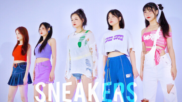 SNEAKERS คู่นี้มีสีสันสวยงามมาก ชอบมาก