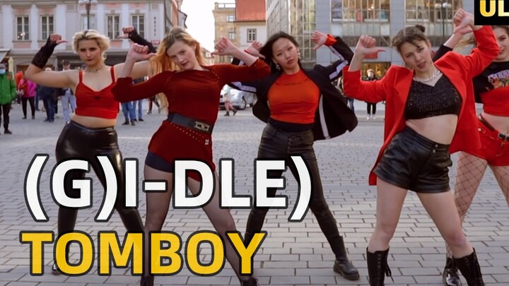 [YouTube transfer] Czech girl's fishnet stockings - (G)I-DLE) "TOMBOY" cover