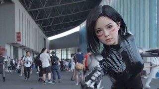 [Vlog] Apa yang Harus Diwaspadai di Anime Expo Sebagai Coser Wanita?