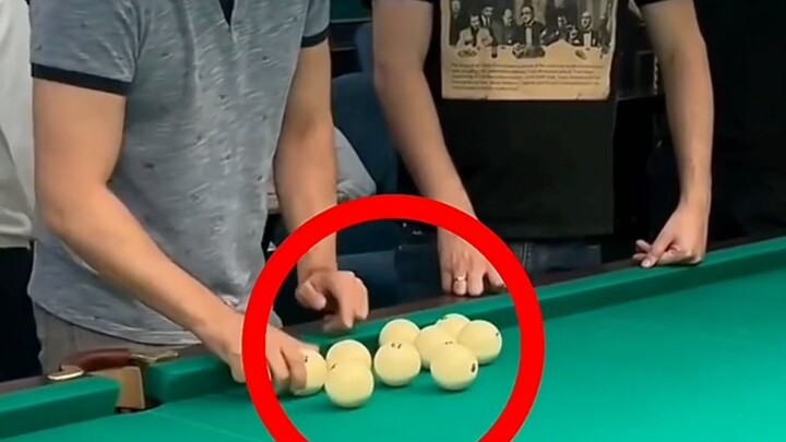 “ฉันยกบอลทั้งหมดได้ด้วยมือเดียว!”