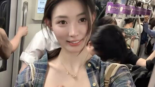 Turning heads on the subway