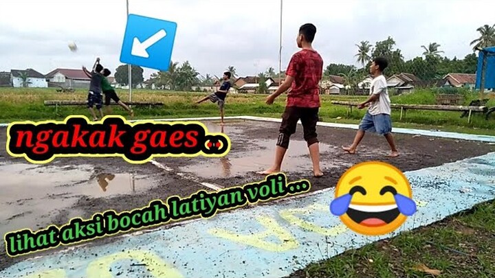 aksi bocil anak sd main voli lihat aksi main voli nya !!😂