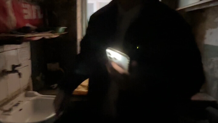 Pulang ke rumah aja harus pakai pemandu wisata sekarang!