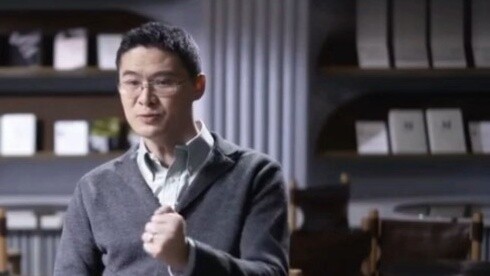 “Semoga semua kerja kerasmu membuahkan hasil yang romantis.”