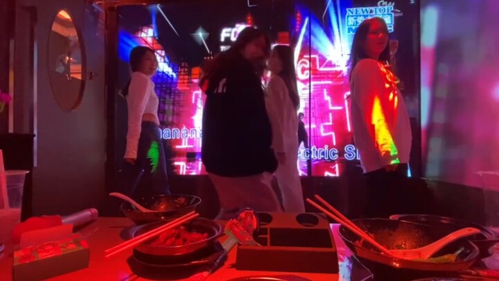KTV的k是Kpop的k!｜当一群Kpop人去KTV｜别太搞笑