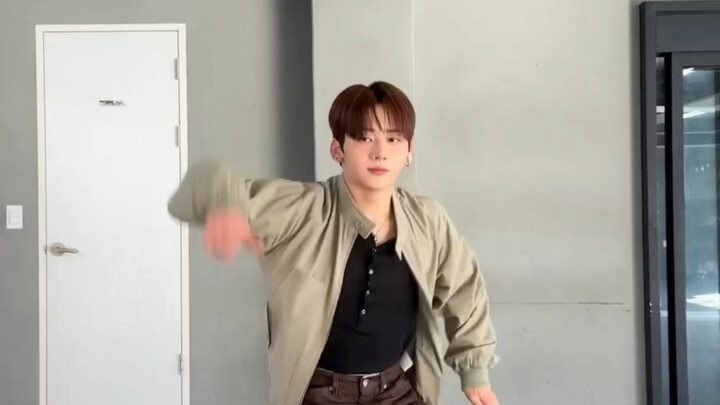 Guess which dances Yumeki has choreographed for your idols!