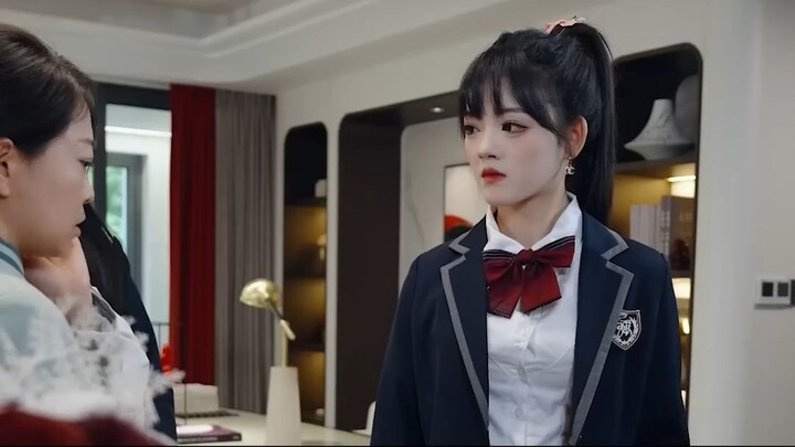 ครอบครัวสามีดูถูกลูกสะใภ้เกาะกิน ไม่รู้เลยว่าเธอคือผู้ควบคุมทรัพย์สินทั้งหมดของพ