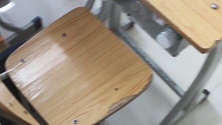 ทันทีที่โรงเรียนเปิดเพลง BGM ชวนคิดถึงขึ้นมา ฉันรู้เลยว่าช่วงวัยเยาว์ของฉันกลับมาแล้ว!