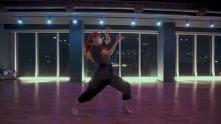 【BADA姐姐跳JAZZ真是太惊喜了】帅气女孩BADA LEE客串Tatter柔美爵士舞“God is a woman”（0:48开始）
