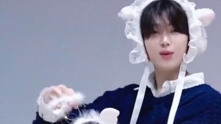 Đồ buôn người chết tiệt! Đây rõ ràng là con của tôi, tôi còn nghe thấy thằng bé gọi tôi là mẹ cơ mà!