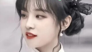 Di belakang lift Song Yuqi Gidle