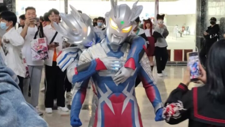 Phiên bản cảm động của vở kịch truyền thanh Ultraman Zeta