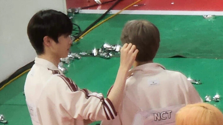 【Tương Cam】Cặp đôi đang yêu say đắm tranh thủ đến Đại hội Thể thao Của Đôi để tình tứ thả thính!