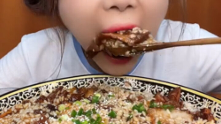 Năm đại cao thủ “phù thủy trộn cơm” trong giới mukbang, các cao thủ cơm nhìn xong cũng phải tuyệt vọ