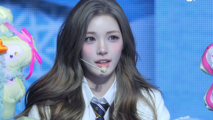 【YUHA】Xem xong là cả ngày vui vẻ với bản cover “What is love” và “TT” – Liễu Hà Lam