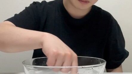 Phần hai của thí nghiệm thú vị.