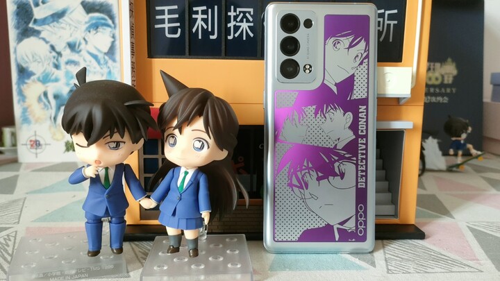[Unboxing] Ini patung kecil? Bukan, ini ponsel!