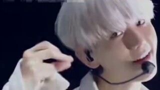 للمرة الأولى أشعر بالتوتر كـ EXO