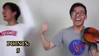 TwoSetViolin - Flight of the Bumblebee *CONTAINS FLASHING IMAGES*