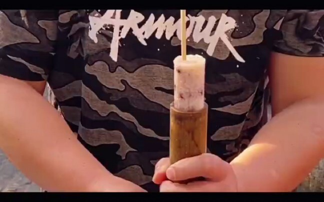 Pangsit beras manis tabung bambu dengan aroma khasnya
