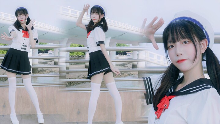 Commander, the sailor girl is always at your service! so crazy (Rinko)