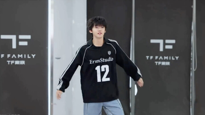 [TF Family 4th Generation Trainee Zhang Yiran's November Dance Assessment]