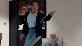 Tôi nhớ lúc còn nhỏ học múa, cô giáo bảo tôi đứng ở hàng cuối cùng...