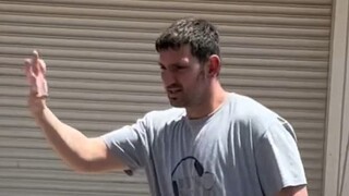 Adam menjadi lebih pintar.