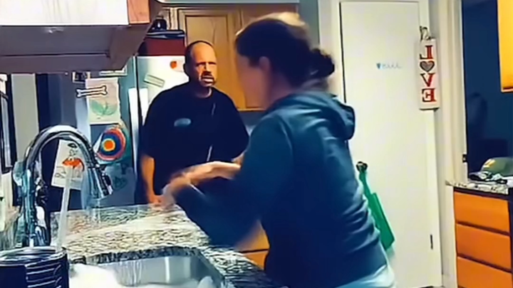 Transisi ini sangat lucu