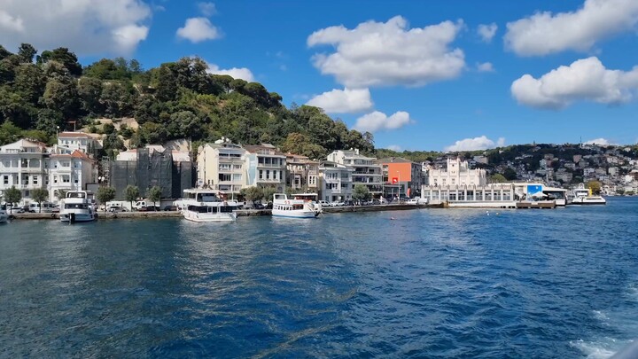 A peaceful Bosphorus view, where colorful waterfront homes meet the blue sea. 🌊🏡☁️