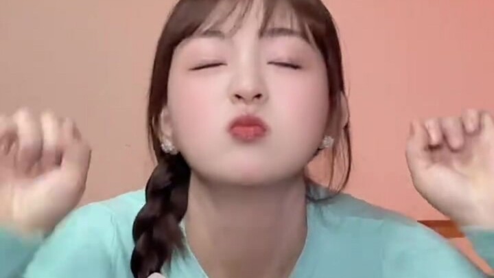 Ta-da! Ta-da! Ta-da! Ta-da! Ta-da!