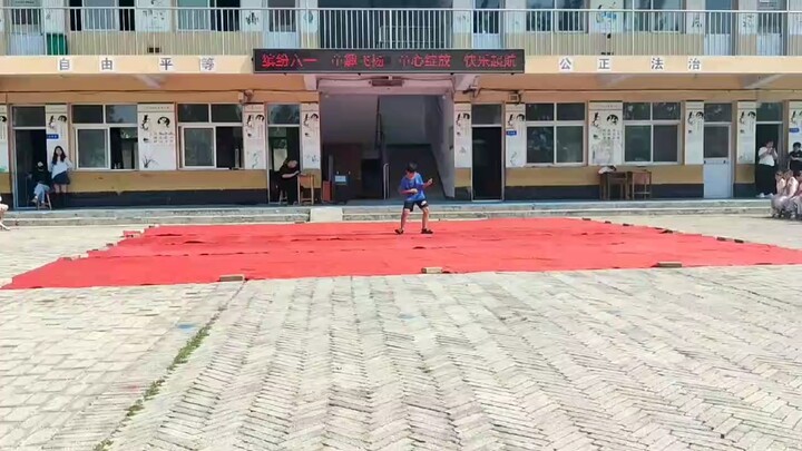 六一上跳的黑帮摇