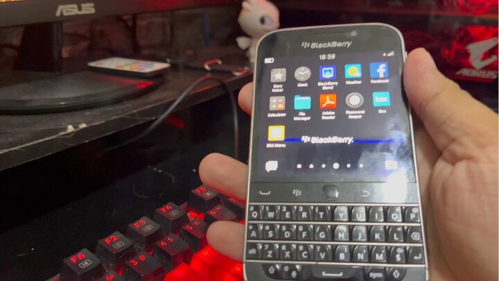 Blackberry Classic Review.