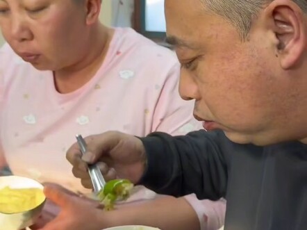 Khoảnh khắc ấy, mọi bộ phim thần tượng đều trở nên nhạt nhẽo hết sức