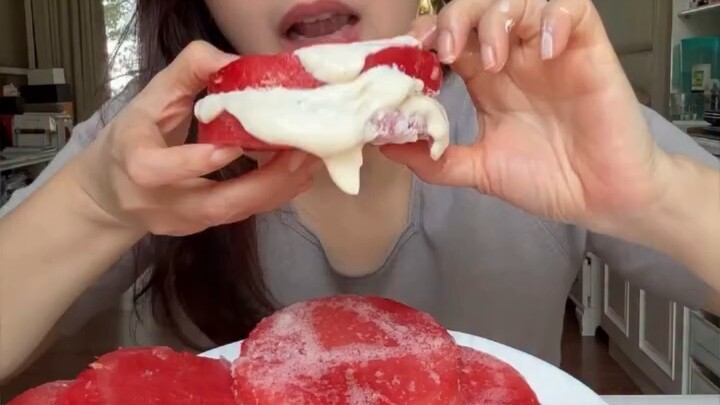 Sandwich semangka.. hayo….  ide apa lagi nih
