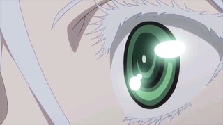 The male protagonist awakens, super handsome saves the field