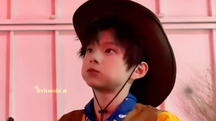 “The Comma of Materials” — Puffed-Up Cheeks