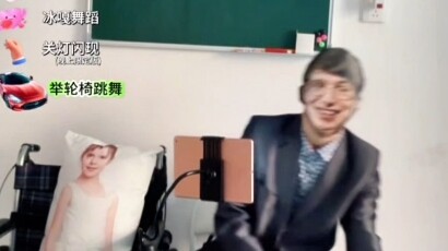 Resume: Once recognized by Stephen Hawking