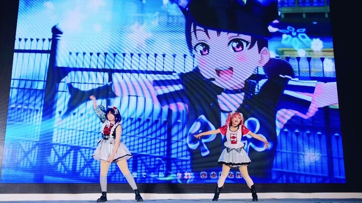 Otaku Dance | 'Believe Again' Dance Cover On A Comic Con