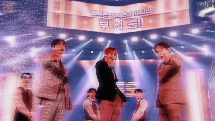 “Trong khi các nhóm khác đang chơi với concept, BSS – Fu Sook Soon lại chỉ nghĩ cách làm fan vui”‖ S