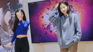 Black Sheep (Xu Yangyuzhuo and Yuan Yiqi) Sing and Dance