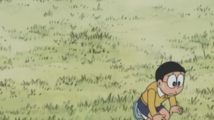nobita sedang mencabut rumput