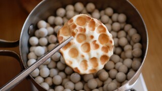 Đây Chính Là Bánh Đá Dân Dã Từ Thời Cổ Xưa