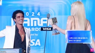 يا شجاعة الكيبوب! بارك تشاي يونغ ومارتيان هيونغ يُلقيان خطابَي قبولهما في حفل جوائز ماما!
