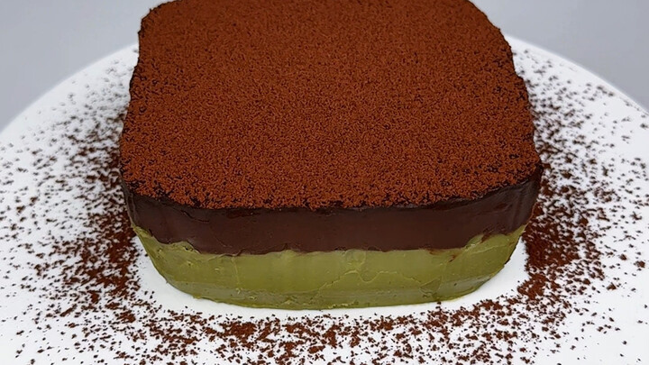 Mách các bạn một cách làm món núi lửa băng ngay tại nhà, lại còn có tới hai vị nữa, mịn màng, tan ch