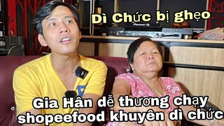 Gia Hân dễ thương khuyên Dì Chức bán vé số ế ở Vũ Thu Phương cá viên chiên | lô tô lgbt