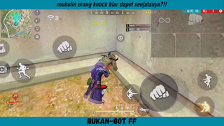 Daripada gak dapet senjata mending kita pukulin aja ni orang knock??!! WKWK