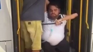 -10 ang tatawa